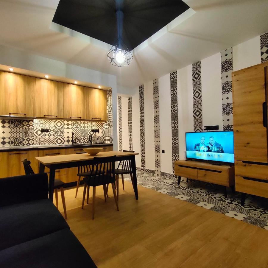 Gekas Premiun City Center Apartment Калампака Экстерьер фото